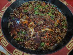 -烧哥美蛙肥肠鱼火锅·十五年社区店