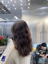 -Tloml salon