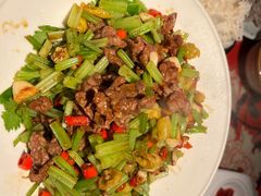 小炒黄牛肉-杜哥·鱼虾跳(太康新村店)