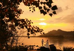 -巴黎春天婚纱摄影(临安店)