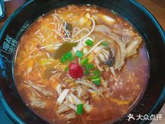 -渝和喵叔米线(南坪万达店)