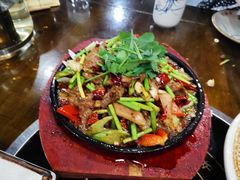 -黄桷树曹家私房菜(江与城店)