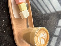 -亚龙湾喜来登·美景台大堂吧