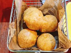 -BHC炸鸡(明洞总店)