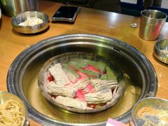-老炉家木炭烤肉(长江国际店)