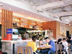 大堂-必胜客(港城新天地店)