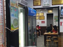 -覃肥叔桂林米粉(粮道街店)
