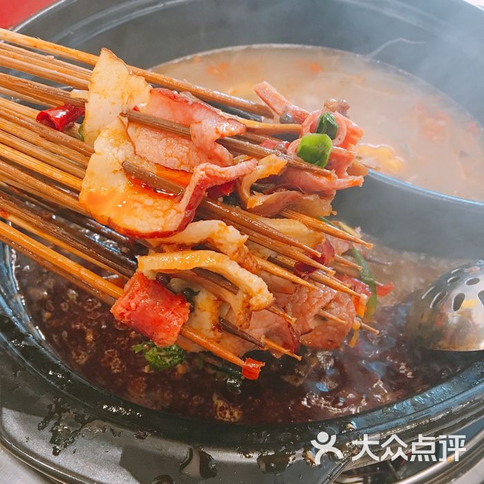 成都钢管厂五区小郡肝串串香腊肉图片-北京四川火锅-大众点评网