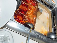 鸳鸯火锅-海底捞火锅(杭州庆春路夜宵主题店)