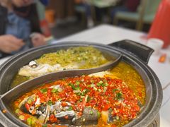 -阿瓦山寨·湘菜现炒·剁椒鱼头王(咸阳总店)