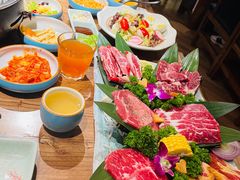 -明洞阿姨·韩式酱蟹烤肉·创意料理(三元桥店)