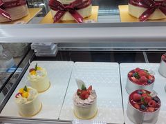 -花花卷卷·鲜食蛋糕(静安久光百货店)