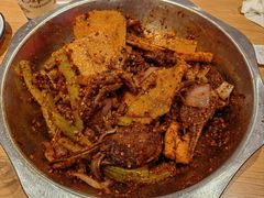 -嘎嘎鸭下巴·爆辣干锅(明教寺店)