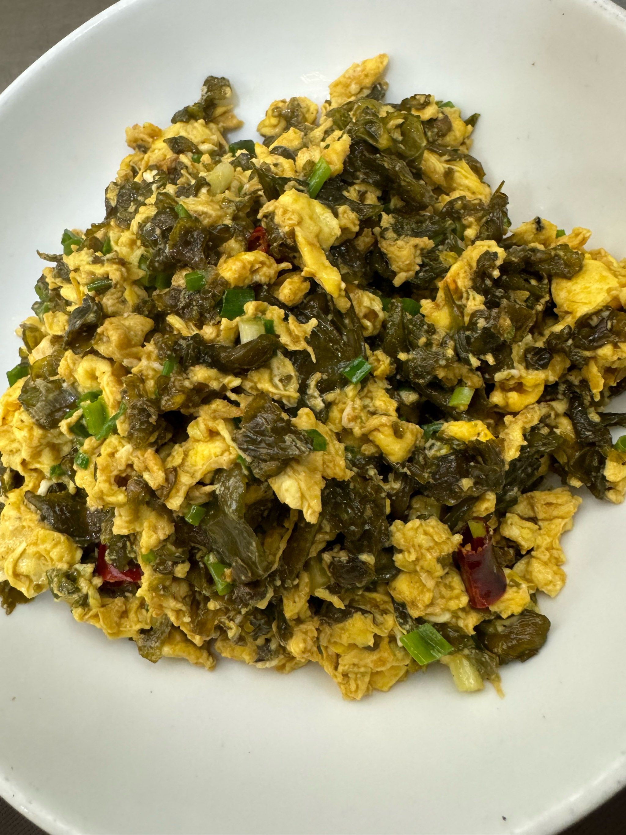 地皮菜炒草鸡蛋