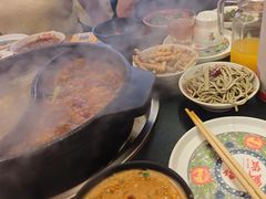 -沸炉重庆老火锅(军事博物馆店)