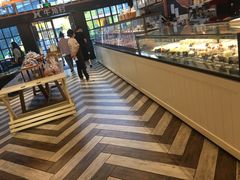 面包甜点陈列柜-牛角村(大族广场店)