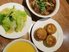 -清真吴记门钉肉饼·喜多利