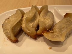 -小杨生煎(浦江欢乐颂店)