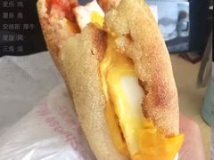 吉士蛋麦满分-麦当劳(天河机场地铁站店)