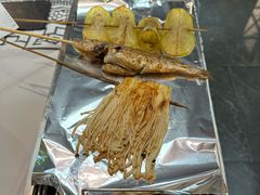 -云晓光头烧烤吧(德平路店)