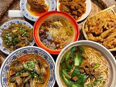 阿婆酥肉-爆炸头阿姨小四川正宗川味小吃(无任何分店)