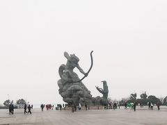 -巴陵广场