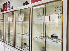 -潘多拉眼镜·蔡司依视路明月(潘家园店)