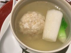 蟹粉狮子头-湖滨28中餐厅·西湖宴·杭州君悦酒店