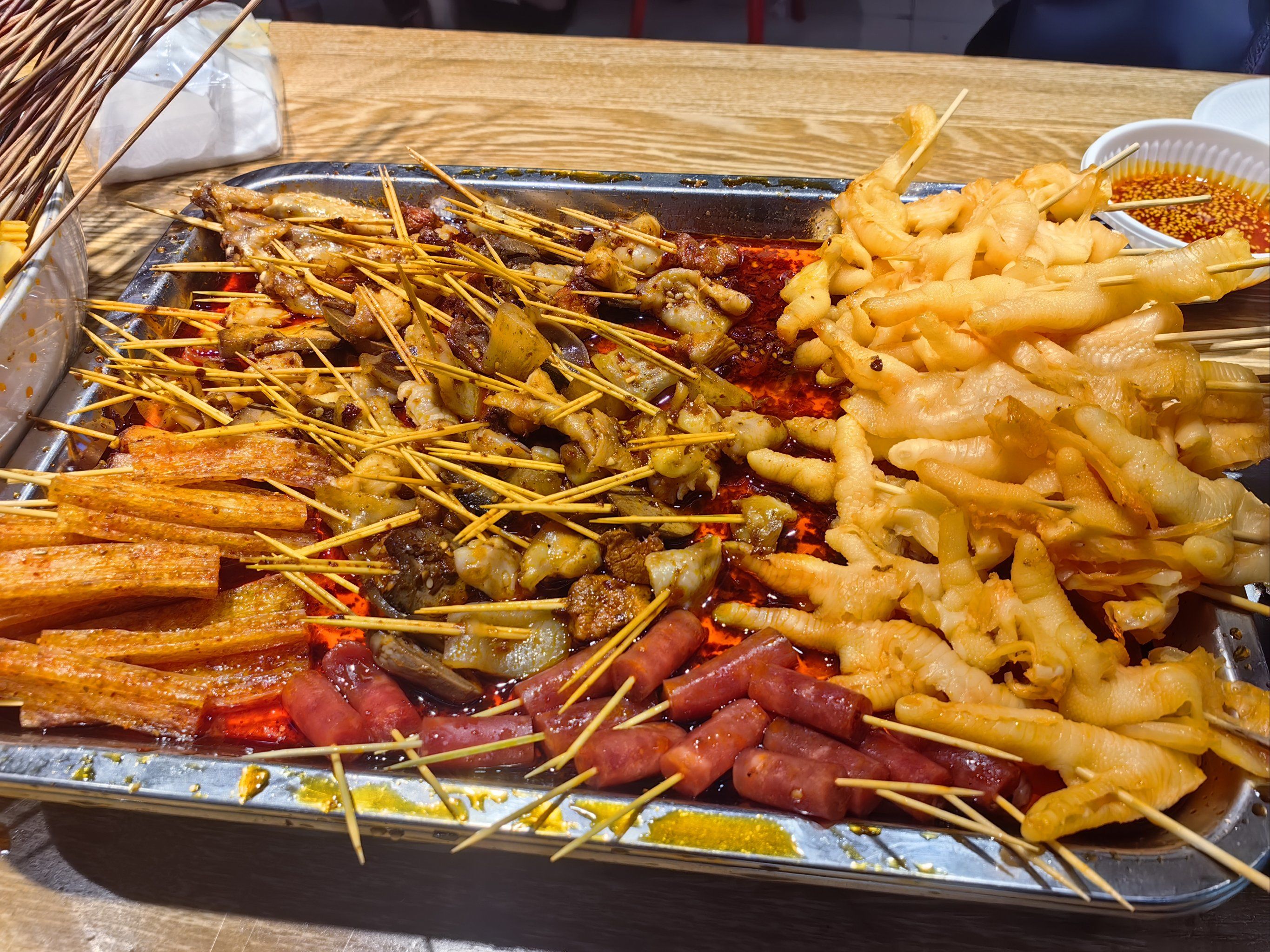 成都也能吃到周边特色小签签冷沾沾