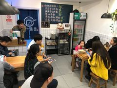 大堂-醉牛腩·面小馆