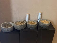 -灸春堂·艾灸·痛症·整脊连锁(之江银泰店)