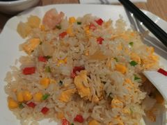 菠萝虾仁蛋炒饭-泰煌鸡·上海白斩鸡·鸡汤面(万航店)