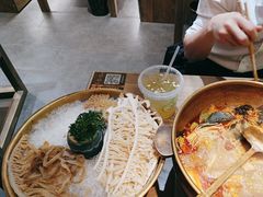 -毛肚向右·川渝毛肚王(经开永旺店)