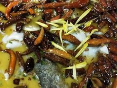 -洞庭土菜小炒馆(易发广场店)