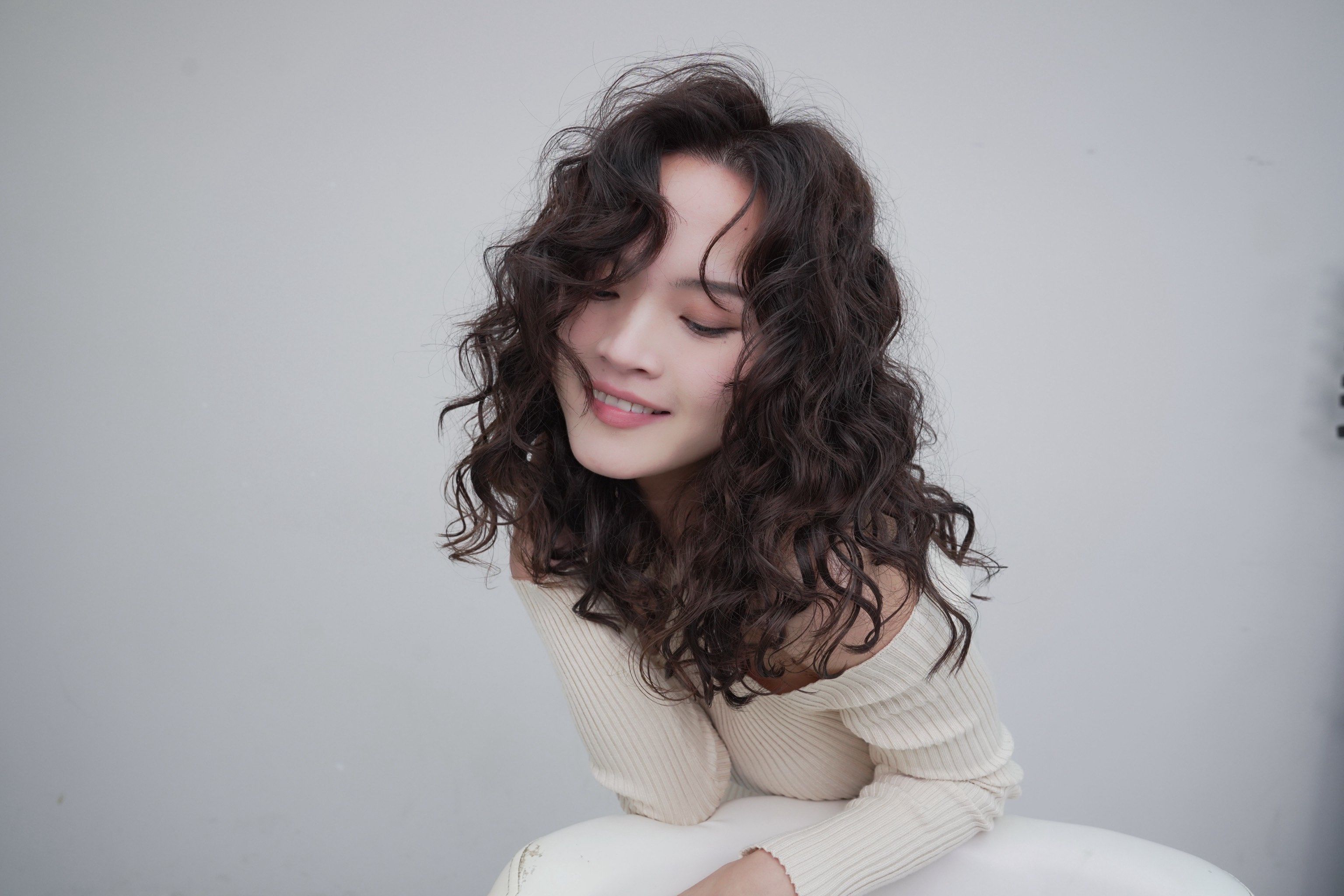 🔥羊毛卷烫发,复古风潮席卷而来!💫