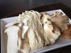 -满堂红顶极麻辣鸳鸯火锅(（淡水店）)
