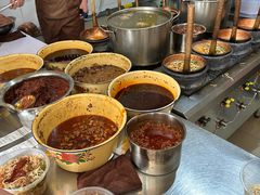 -珀玉莲花白米线店