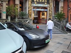 -梅龙镇酒家(南京西路总店)