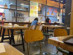 -丽丽三鲜螺蛳粉(田林路店)