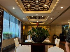 -顺峰海鲜酒楼(省府店)