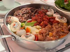 -黄记煌三汁焖锅(新佳丽江汉路店)