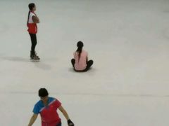-正佳冰河湾真冰滑冰场