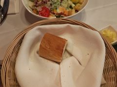 -塞纳河法国餐厅(意式风情街店)