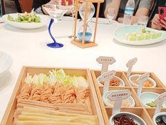 -鹊华居·地道鲁菜·海鲜·融合味(大明湖店)