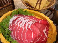 -老牌坊云南鱼豆花火锅(哈西万达店)