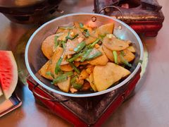 干锅土豆片-鱼乐岛餐厅·户外花园主题餐厅