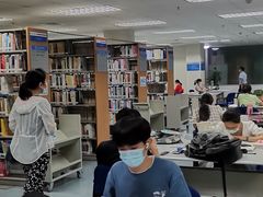 -南山图书馆(常兴路店)