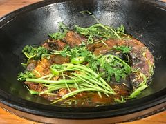 -咱屯子铁锅炖直营店(保利店)