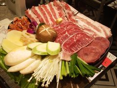 -三国惹火烤肉·中日韩烤肉集合店(百草路店)