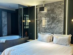 -爱电竞酒店(苏州石路地铁站山塘街店)